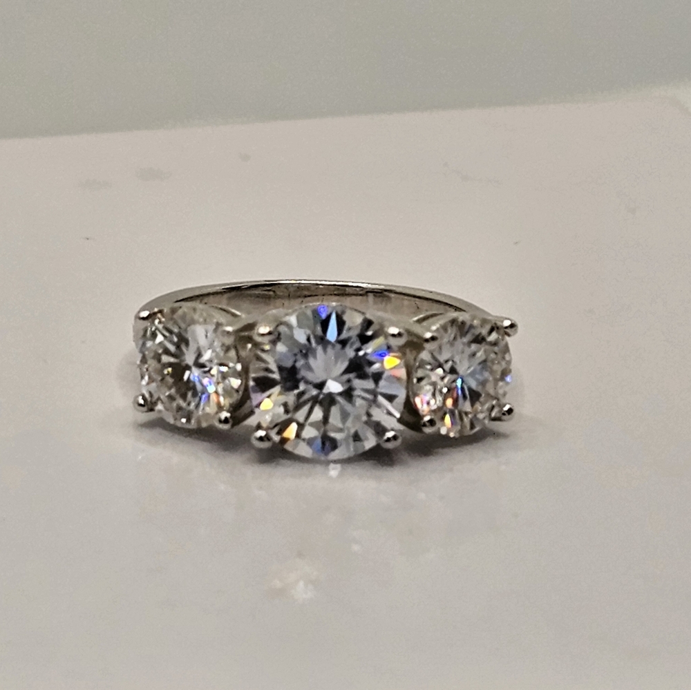 Genuine 4 Carat Moissanite 18k White Gold over Sterling Silver Ring Sz 6 ✨️ - Picture 9 of 11